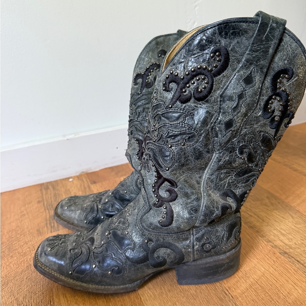 Corral Black Embroidered Western Boots
